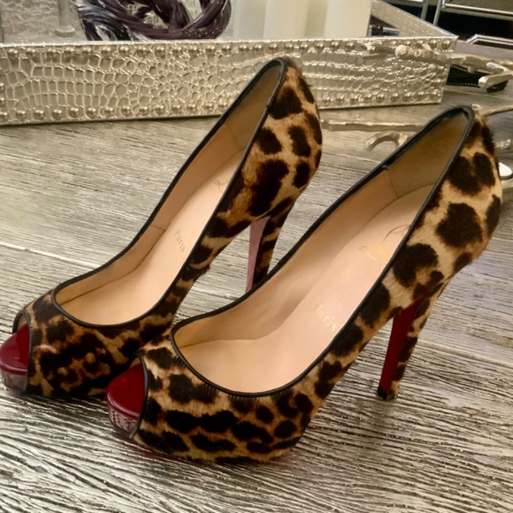 AUTHENTIC LEOPARD PRINT CHRISTIAN LOUBOUTIN HEELS - Picture 3 of 16